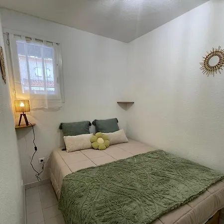 Très Joli T2 Terrasse, Parking Cap 300m Richelieu Appartement *